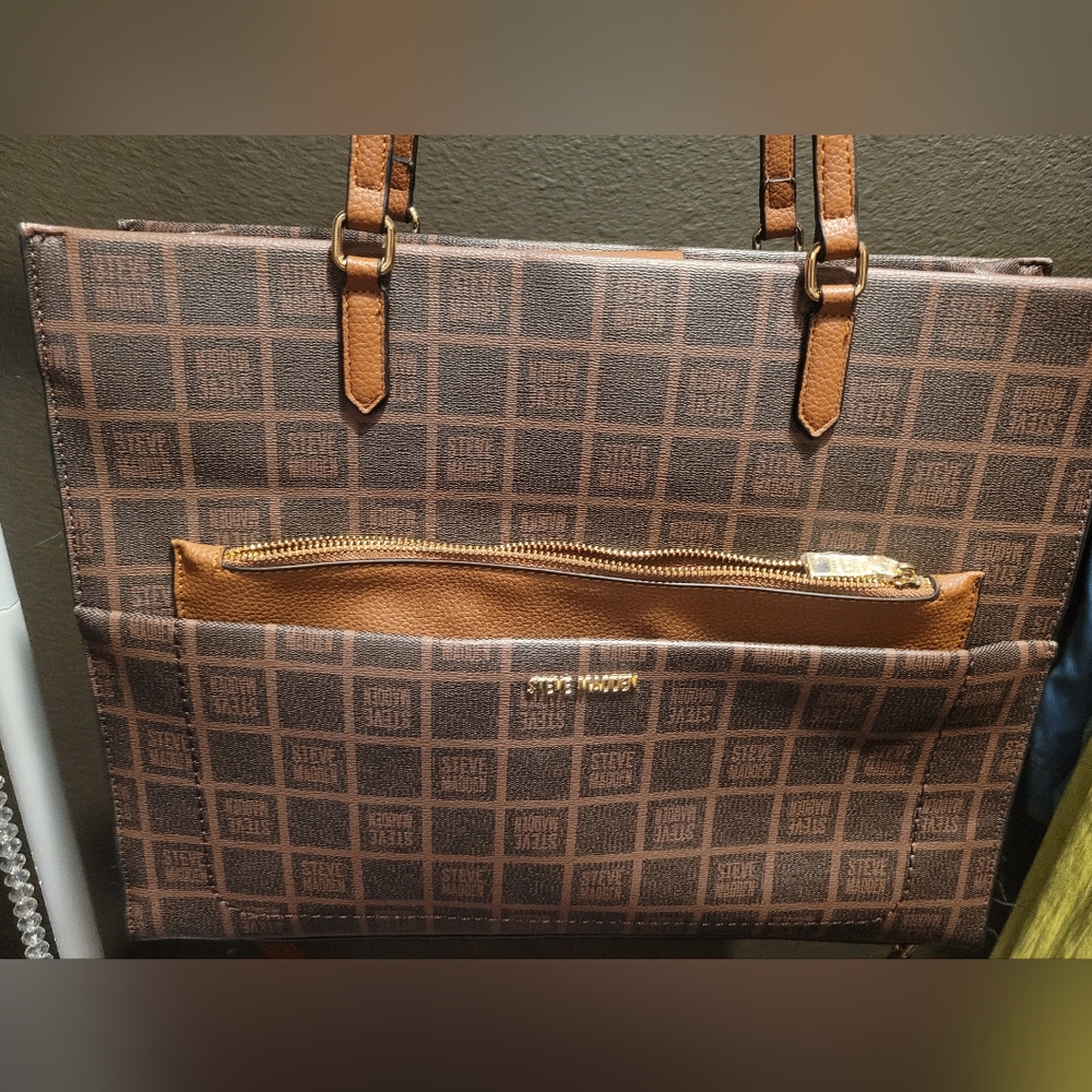 Steven Madden Carry Bag